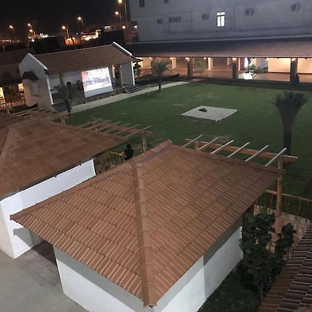 Avigna Lokesh Hotel Chik Bānavar Exterior foto