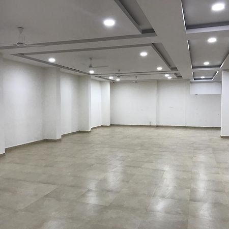 Avigna Lokesh Hotel Chik Bānavar Exterior foto