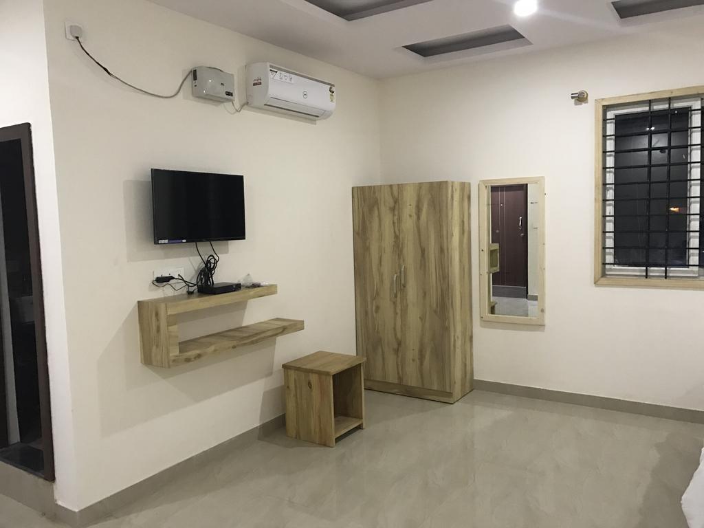 Avigna Lokesh Hotel Chik Bānavar Exterior foto